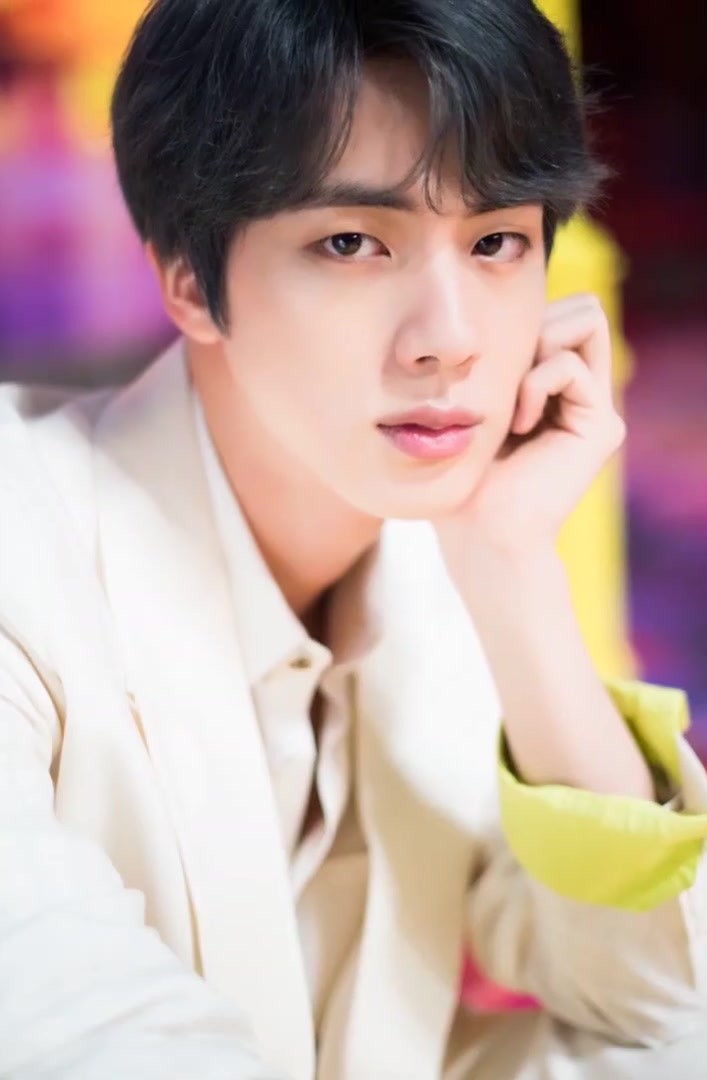 Jin of BTS portrait for his saju reading: Yang Wood Day Master analysis Jin of BTS portrait for his saju reading: Yang Wood Day Master analysis