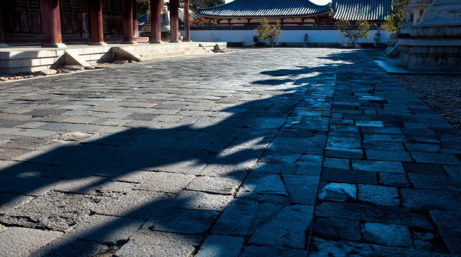 Korean Saju reading illustration for Fire and Earth compatibility in Korean Saju: love, friendship, and relationship dynamics Korean Saju reading illustration for Fire and Earth compatibility in Korean Saju: love, friendship, and relationship dynamics